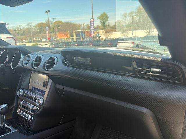 2022 Ford Mustang EcoBoost