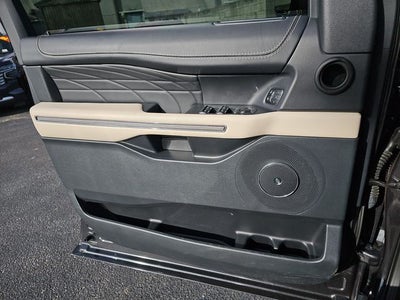 2023 Ford Expedition Platinum