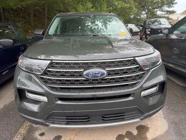2023 Ford Explorer XLT 4WD's photo