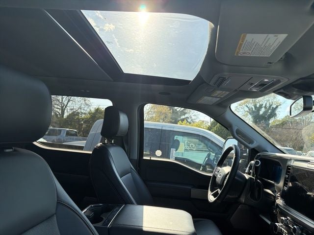 2025 Ford F-350SD Lariat