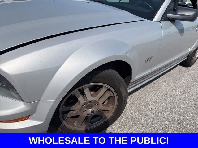 2005 Ford Mustang GT Premium