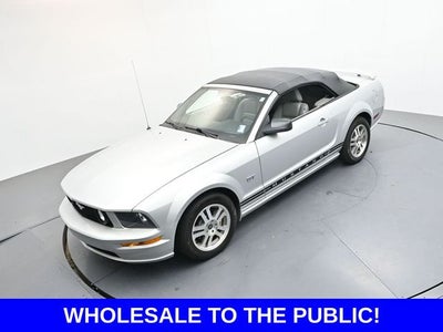 2005 Ford Mustang GT Premium