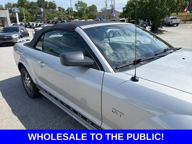 2005 Ford Mustang GT Premium