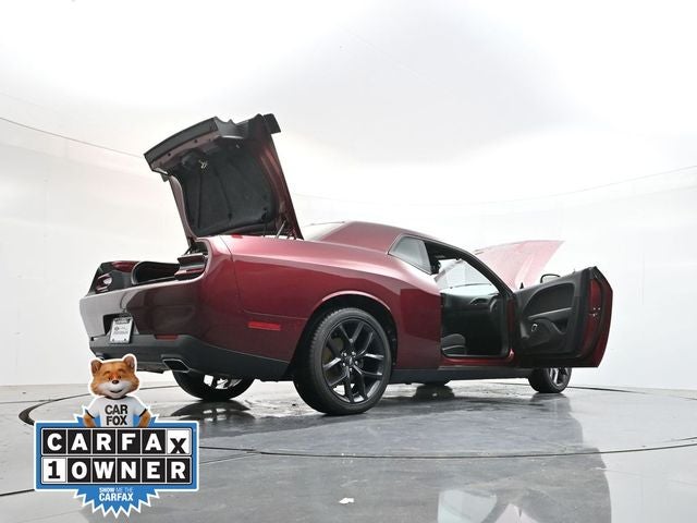 2021 Dodge Challenger SXT