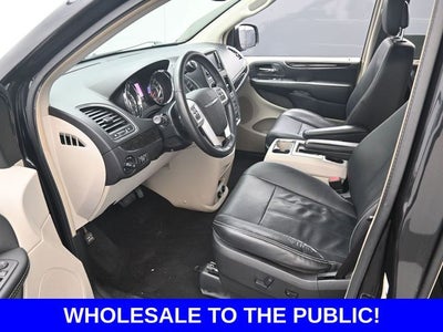 2014 Chrysler Town & Country Touring