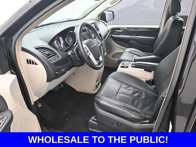 2014 Chrysler Town & Country Touring