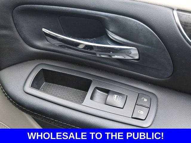 2014 Chrysler Town & Country Touring