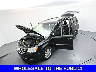 2014 Chrysler Town & Country Touring