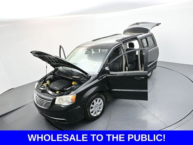 2014 Chrysler Town & Country Touring