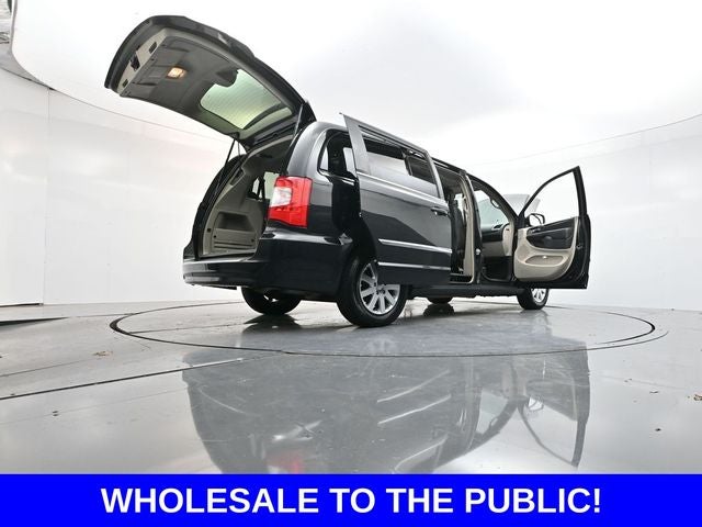 2014 Chrysler Town & Country Touring