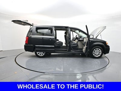 2014 Chrysler Town & Country Touring