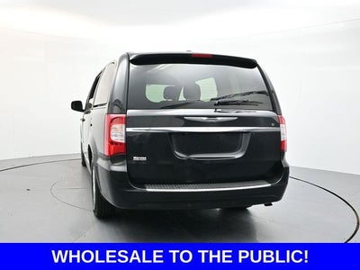 2014 Chrysler Town & Country Touring