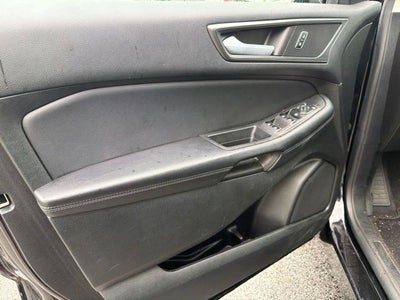 2023 Ford Edge SE
