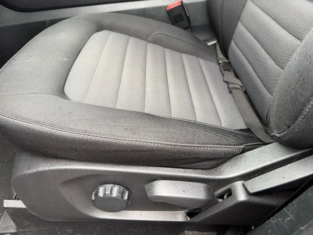 2023 Ford Edge SE