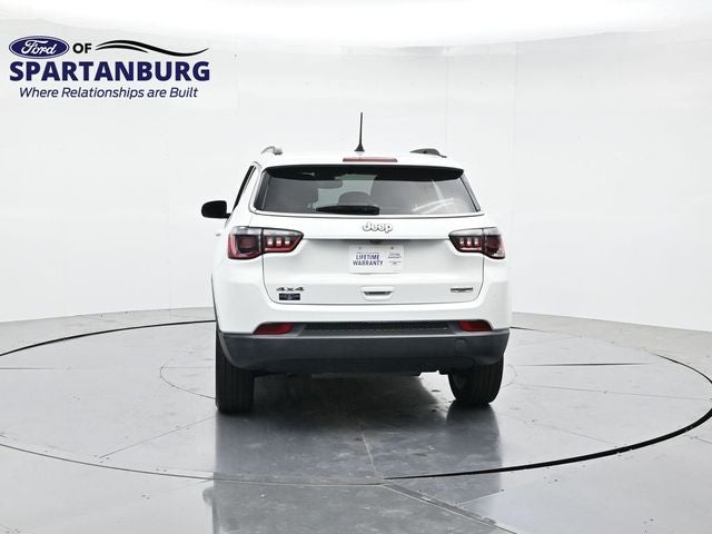 2023 Jeep Compass Latitude Lux