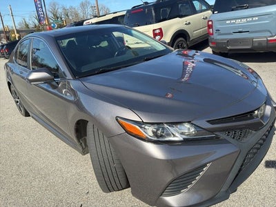 2018 Toyota Camry SE