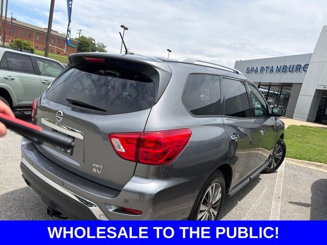 2017 Nissan Pathfinder SV