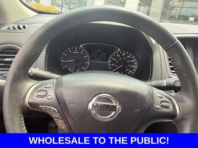 2017 Nissan Pathfinder SV