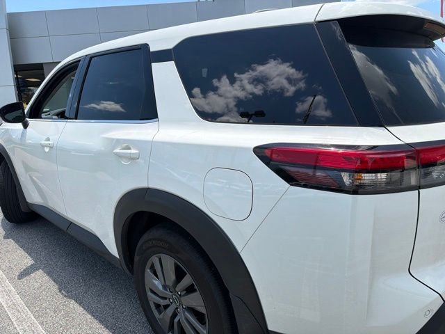 2025 Nissan Pathfinder S