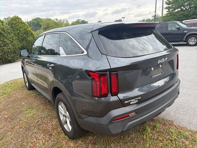 2023 Kia Sorento LX