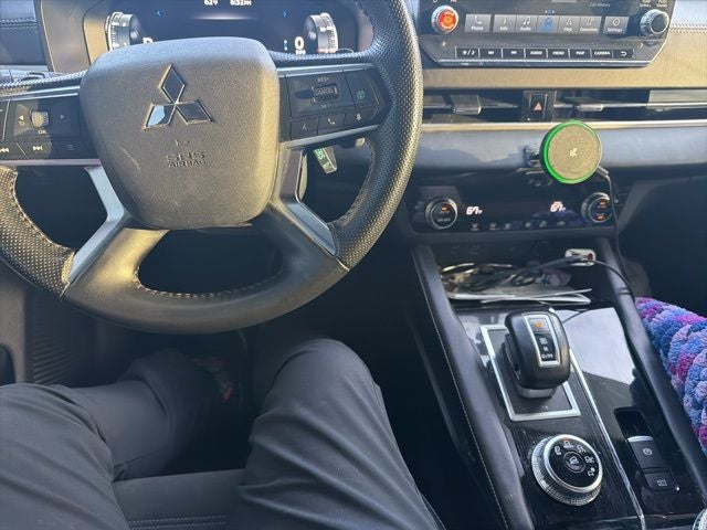 2024 Mitsubishi Outlander SE Black Edition