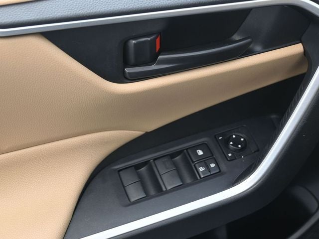 2020 Toyota RAV4 Hybrid LE