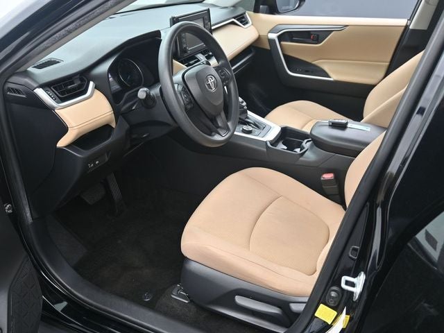 2020 Toyota RAV4 Hybrid LE