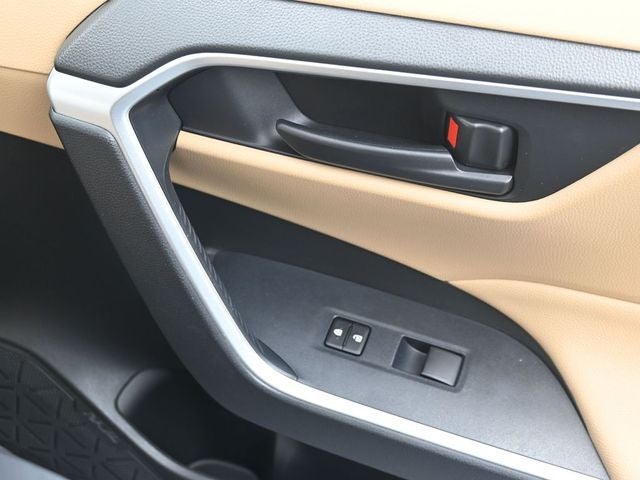 2020 Toyota RAV4 Hybrid LE