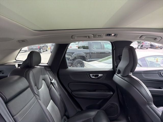 2021 Volvo XC60 T5 Inscription