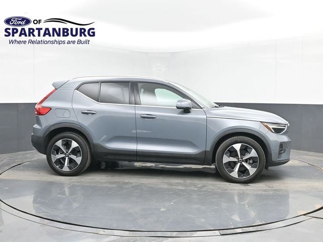 2023 Volvo XC40 Ultimate