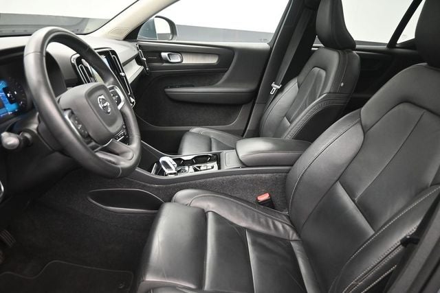 2023 Volvo XC40 Ultimate