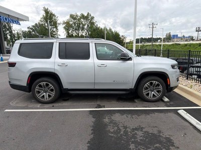 2025 Jeep Wagoneer Base