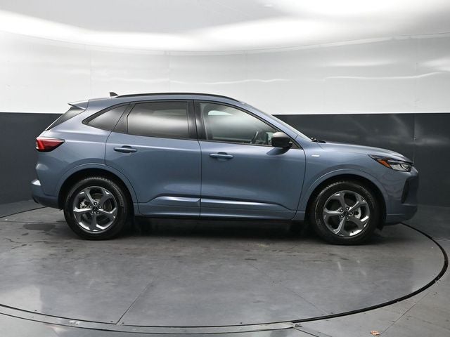 2023 Ford Escape Hybrid ST-Line