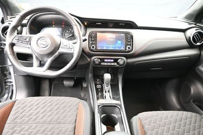 2023 Nissan Kicks SR