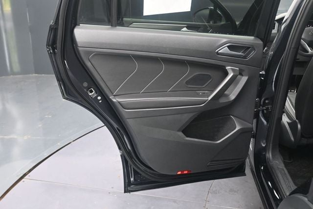 2024 Volkswagen Tiguan 2.0T SEL R-Line