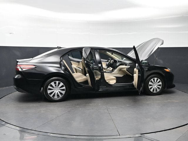 2019 Toyota Camry Hybrid LE