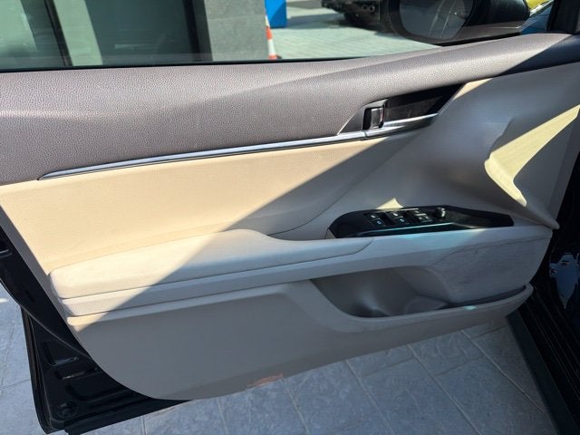 2019 Toyota Camry Hybrid LE