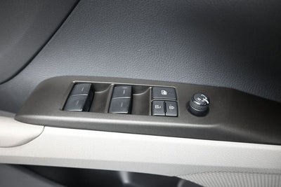2022 Toyota Camry Hybrid LE