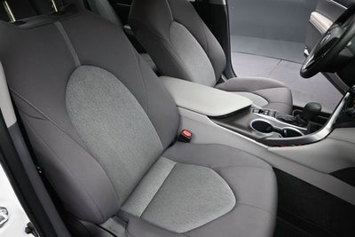 2022 Toyota Camry Hybrid LE