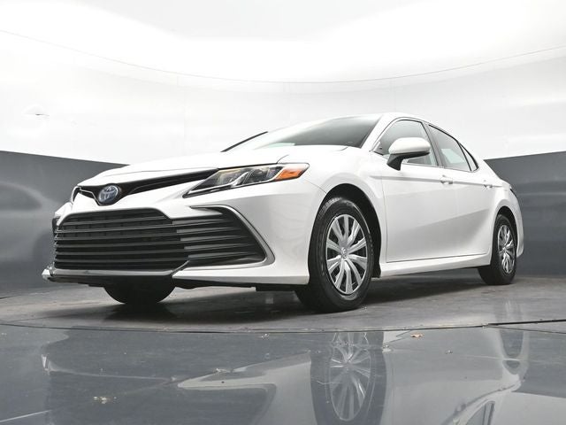 2022 Toyota Camry Hybrid LE