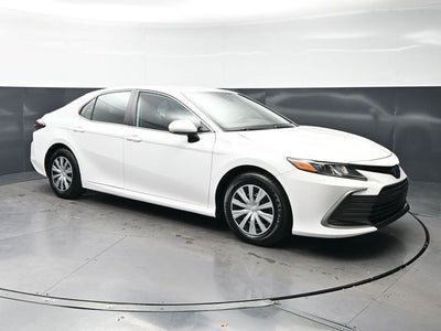 2022 Toyota Camry Hybrid LE