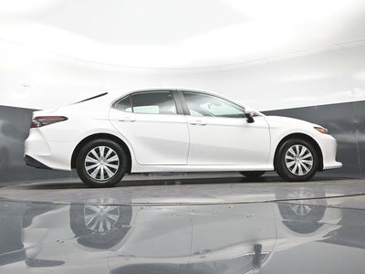 2022 Toyota Camry Hybrid LE