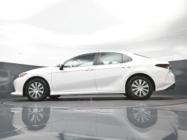 2022 Toyota Camry Hybrid LE