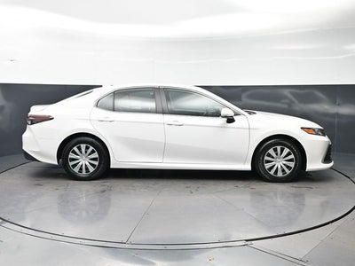 2022 Toyota Camry Hybrid LE