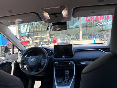 2024 Toyota RAV4 Hybrid LE