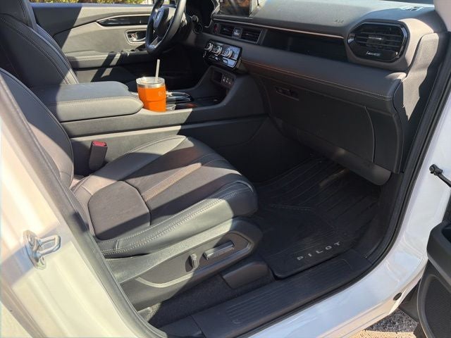 2023 Honda Pilot EX-L 8 Passenger