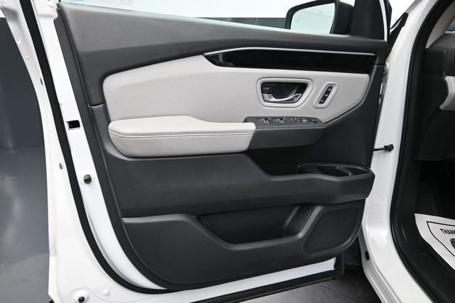 2023 Honda Pilot EX-L 8 Passenger
