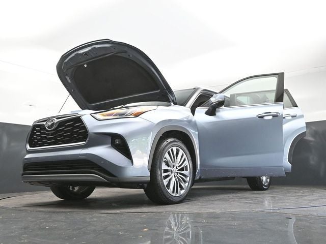 2023 Toyota Highlander Platinum