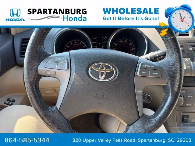 2010 Toyota Highlander SE