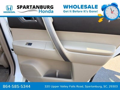 2010 Toyota Highlander SE